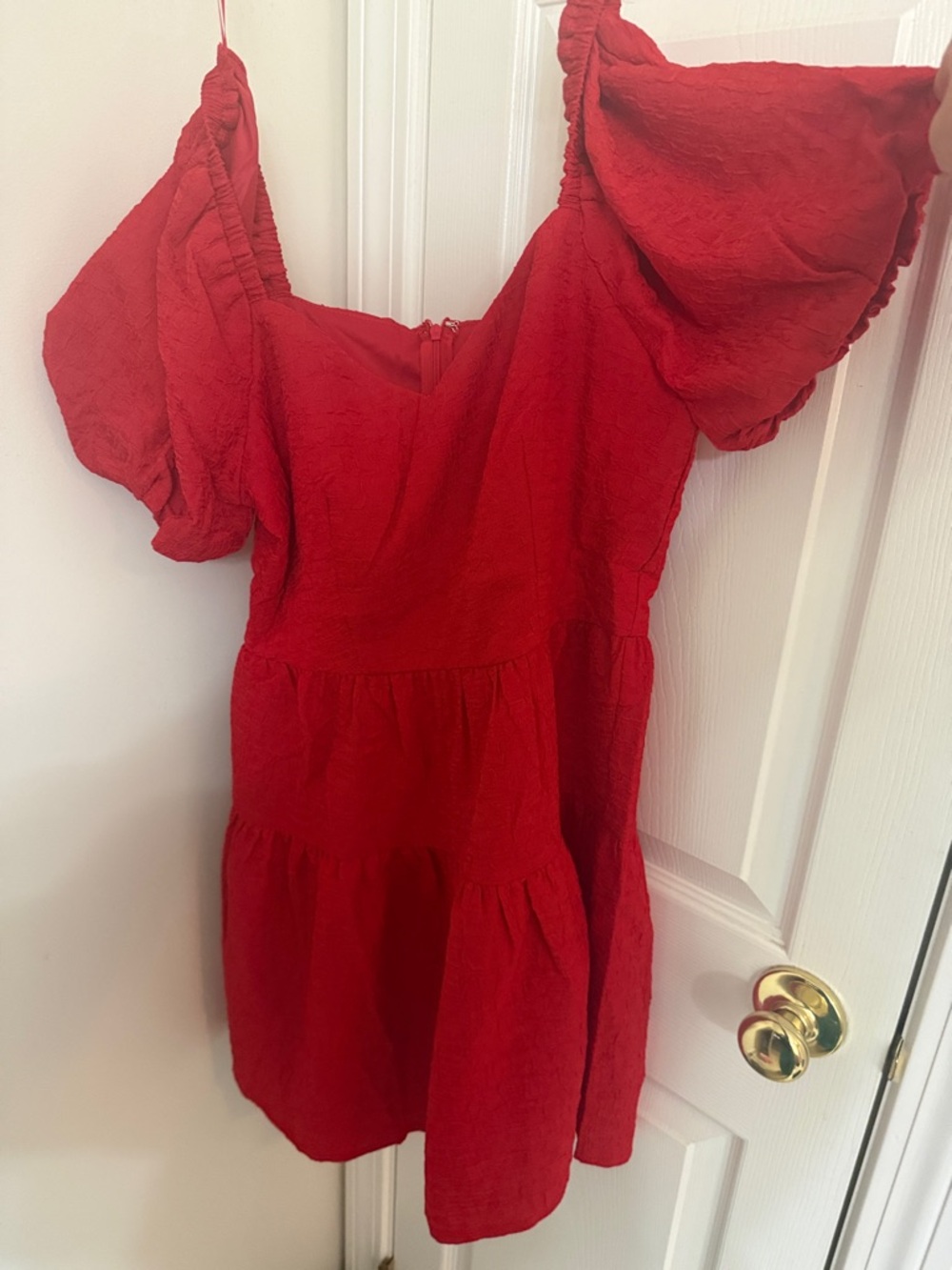 In mod new size small Red Puff Sleeve Mini Dress